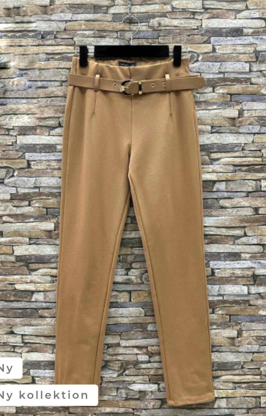 Pantalón Milano con cinturón Camel