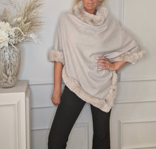 Ladda upp bild till gallerivisning, Poncho Sally Beige
