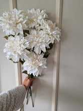 Load image into Gallery viewer, Dahlia Offwhite 70 cm
