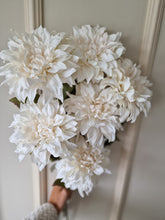 Load image into Gallery viewer, Dahlia Offwhite 70 cm
