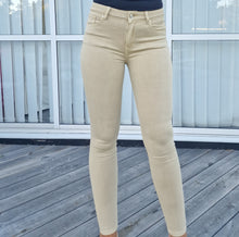 Load image into Gallery viewer, Skinny jeans Push up Beige
